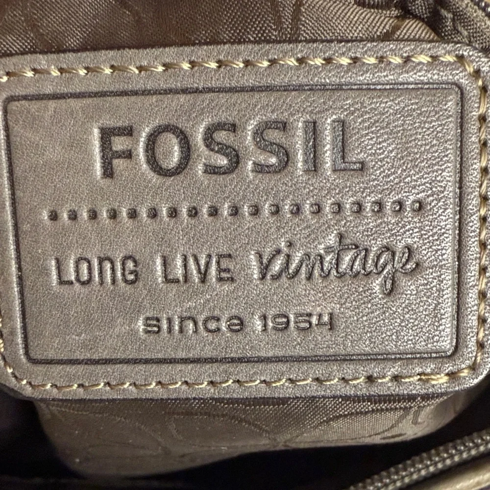 Fossil Hanover Leather Shoulder Bag in a gray color